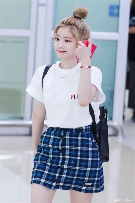 twice dahyun fashion.